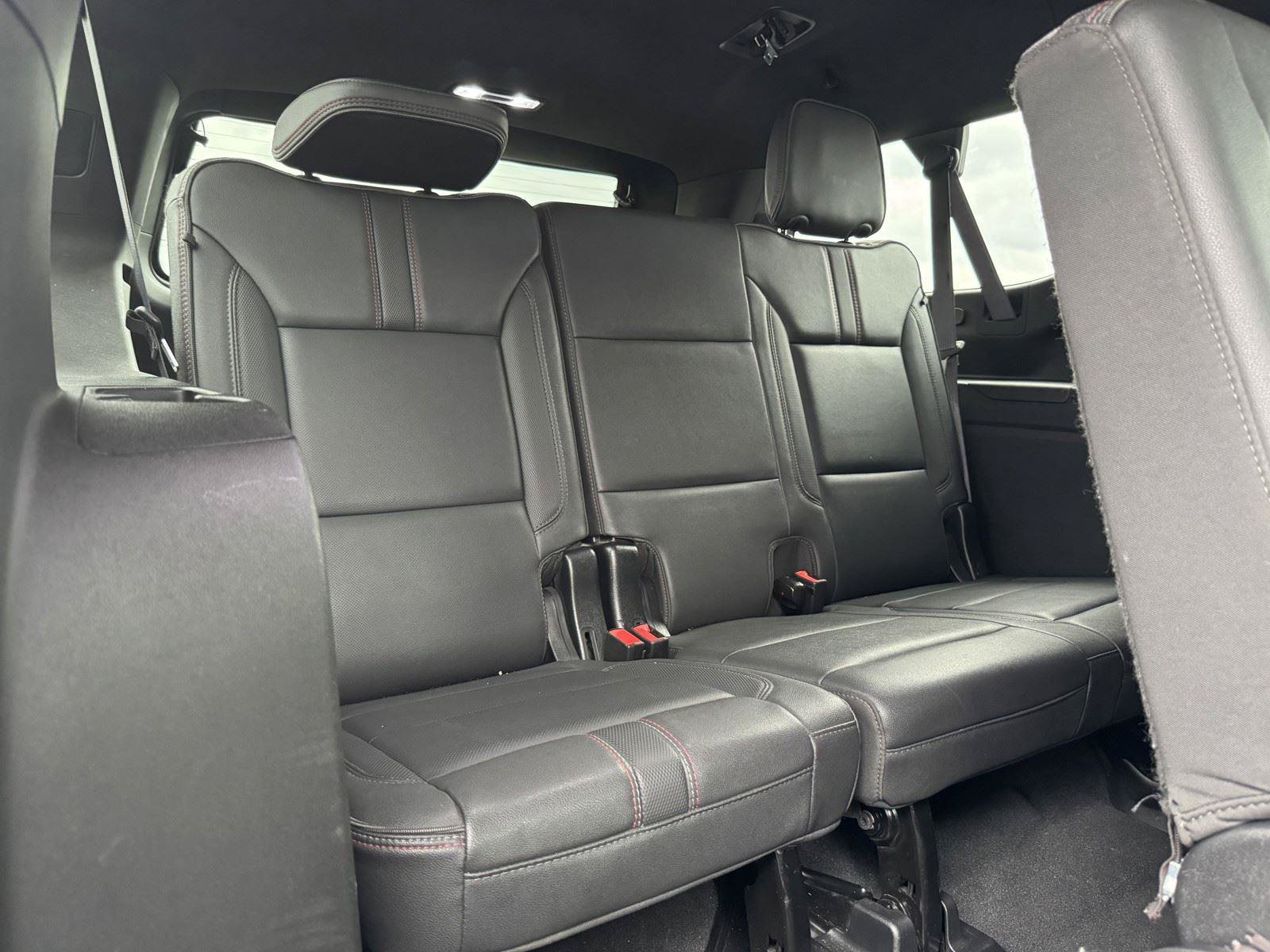 Used 2023 Chevrolet Suburban RST AWD/4WD image 45