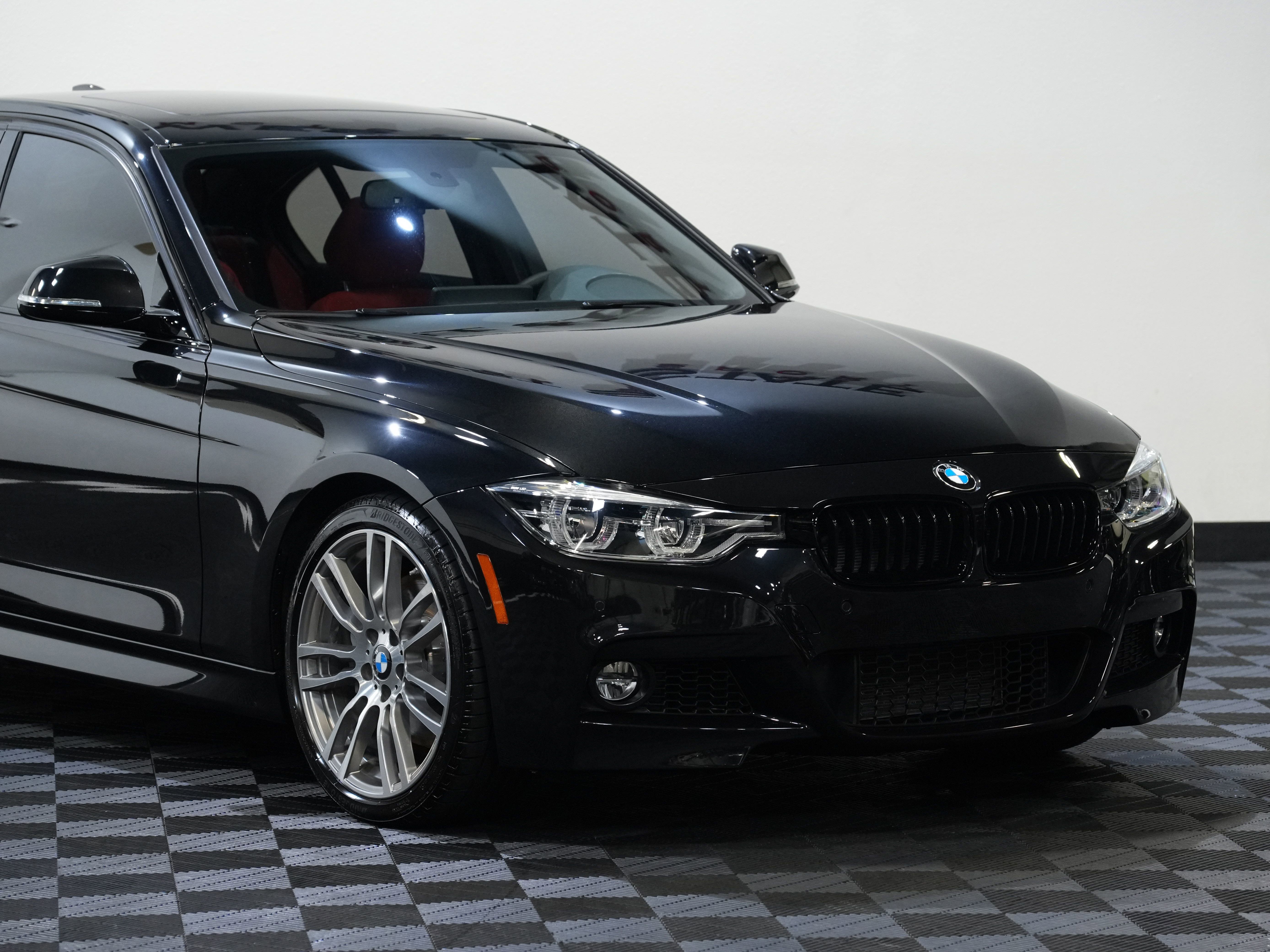 Used 2017 BMW 340i Sedan RWD image 9