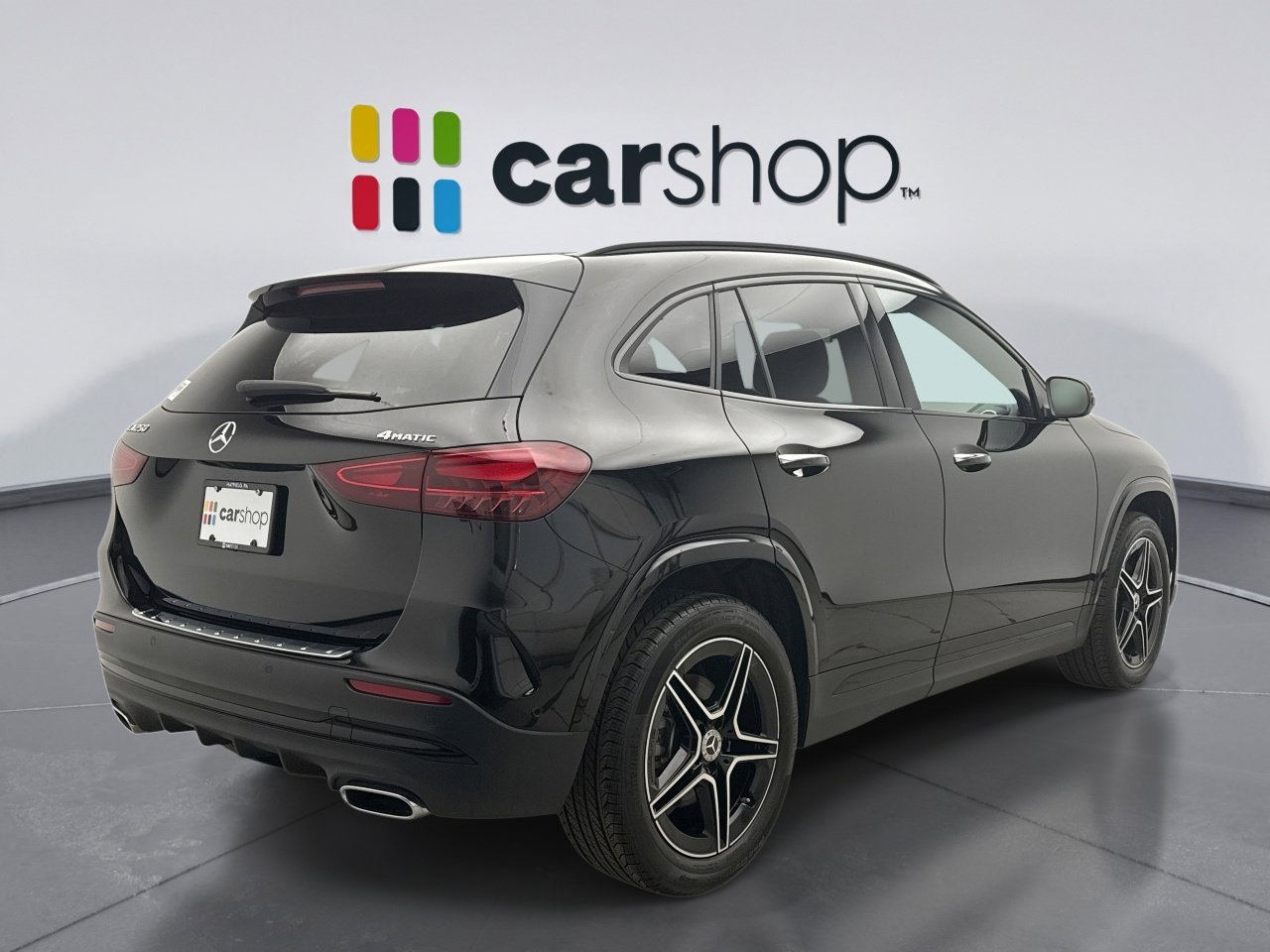 Used 2025 Mercedes-Benz GLA 250 4MATIC w/ AMG Night Package image 5