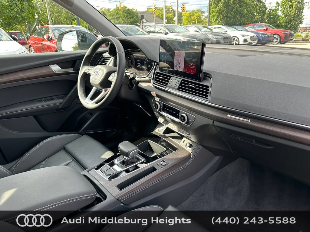 Certified 2025 Audi Q5 e Premium Plus w/ Premium Plus Package AWD/4WD image 19