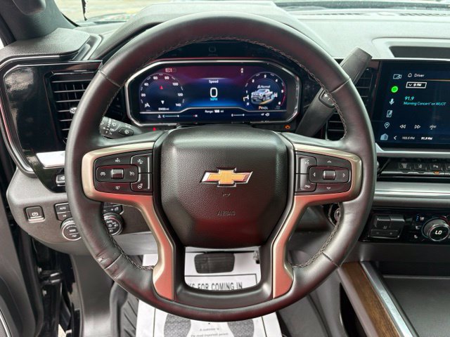 Used 2024 Chevrolet Silverado 2500 High Country w/ Technology Package AWD/4WD image 17