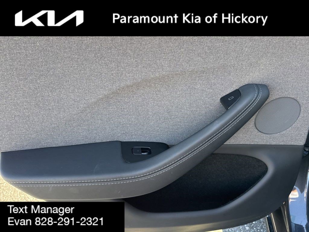 Used 2024 Tesla Model 3 Standard Range image 12