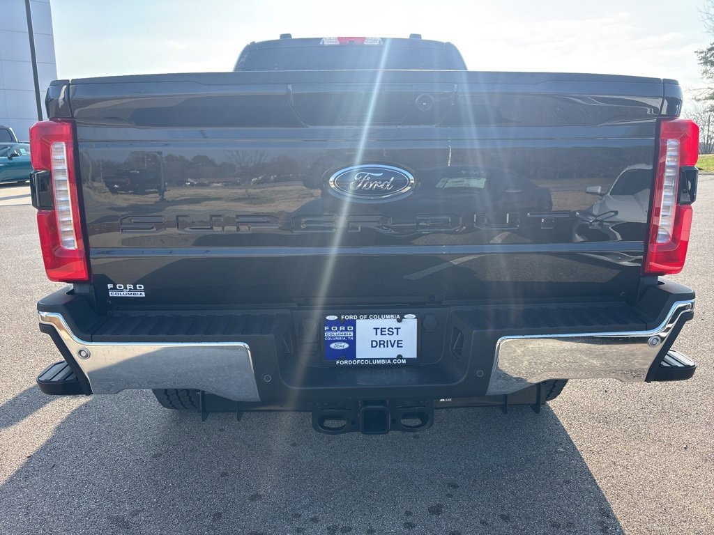 New 2025 Ford F250 Lariat w/ Chrome Package image 7