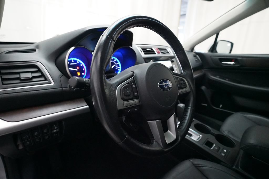 Used 2017 Subaru Outback 2.5i Limited AWD/4WD image 8