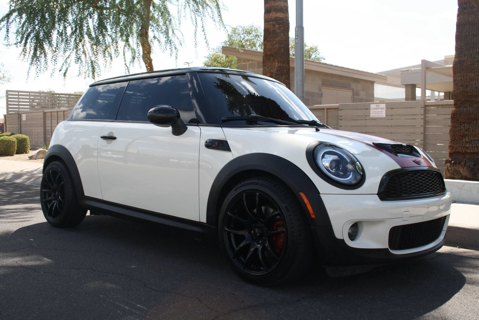 Used 2010 MINI Cooper S FWD image 2