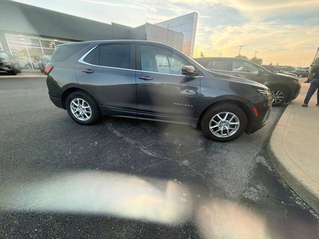Used 2023 Chevrolet Equinox LT FWD image 4