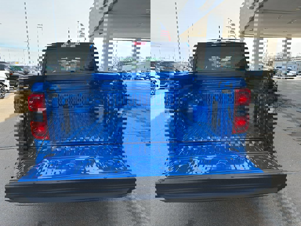 New 2025 Ford Maverick Lobo image 9