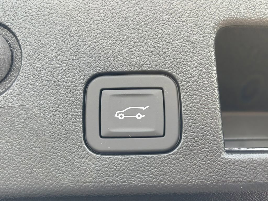New 2026 Chevrolet Equinox RS AWD/4WD image 6