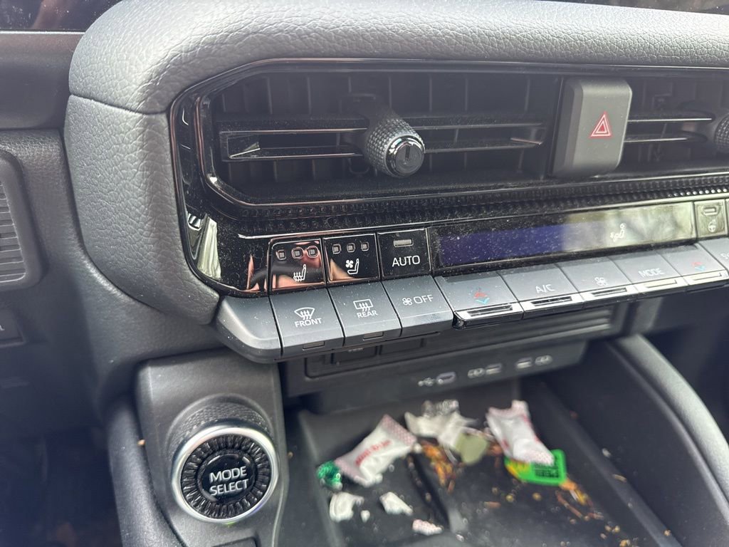 Used 2024 Toyota Land Cruiser image 6