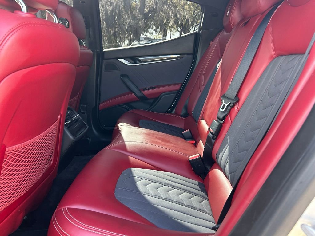 Used 2016 Maserati Ghibli S image 45