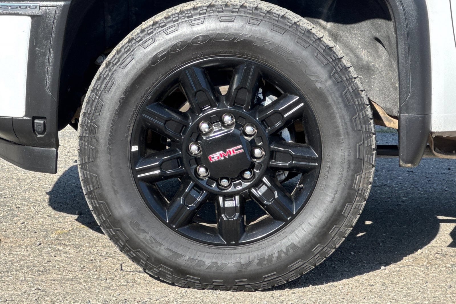 Used 2025 GMC Sierra 2500 AT4 AWD/4WD image 28