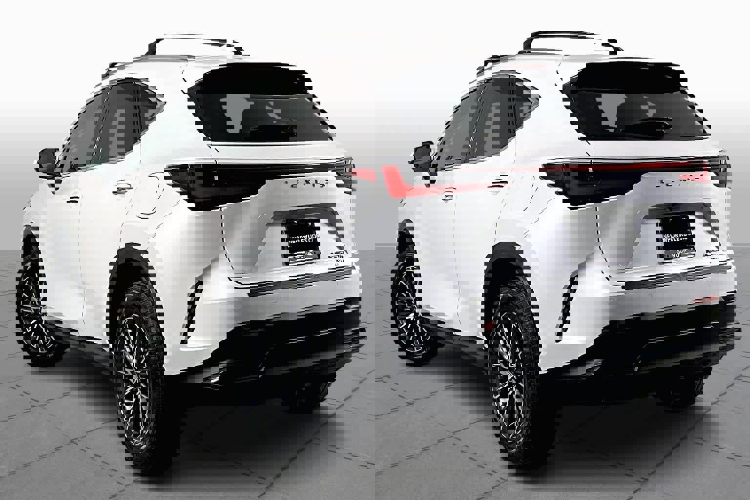 Used 2024 Lexus NX 350h AWD w/ Vision Package image 11