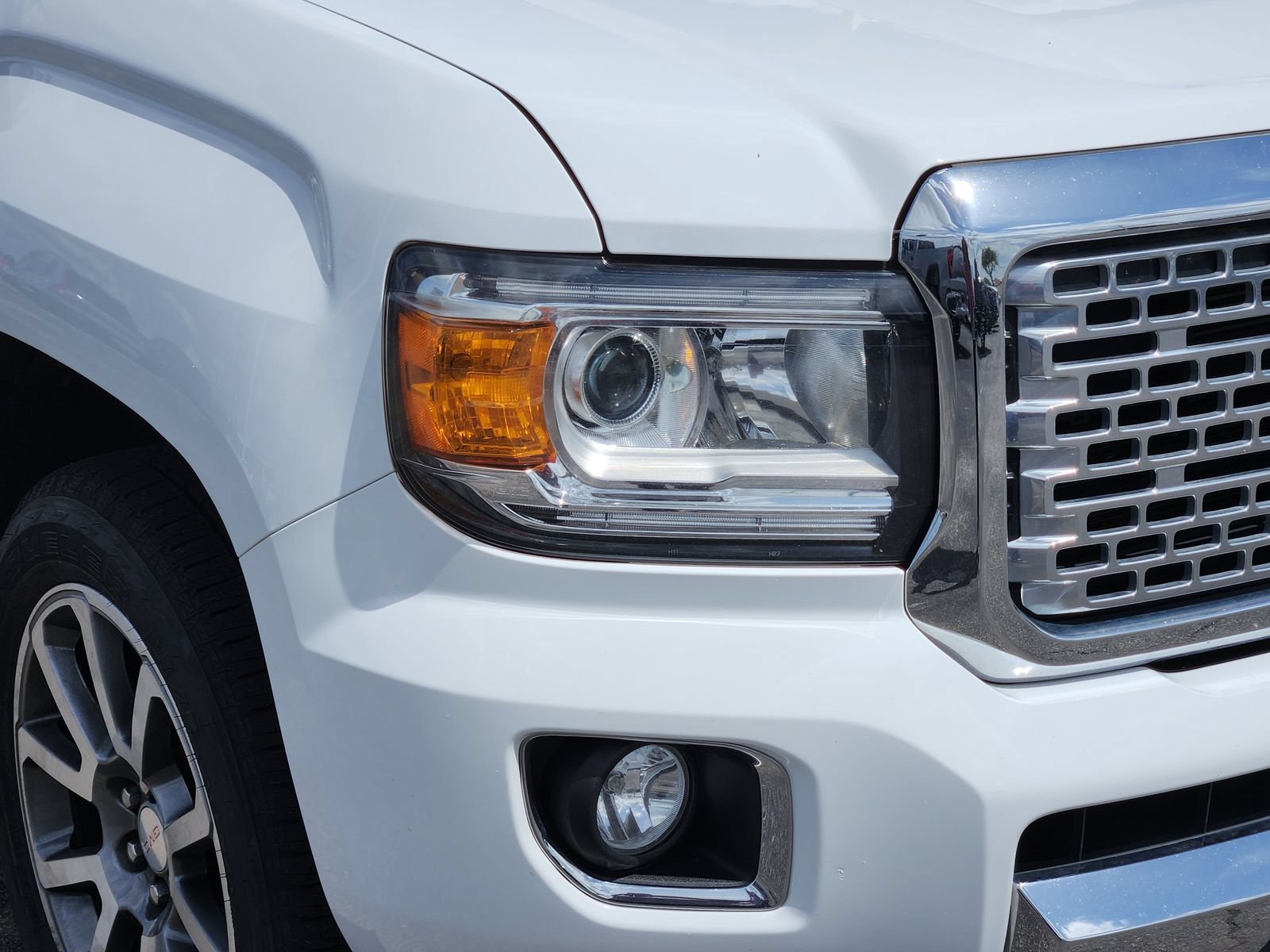 Used 2020 GMC Canyon Denali AWD/4WD image 10