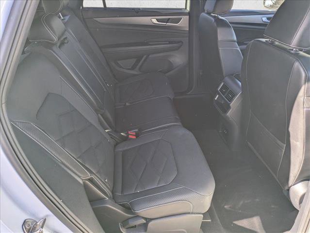 Used 2024 Volkswagen Atlas Cross Sport SE image 18