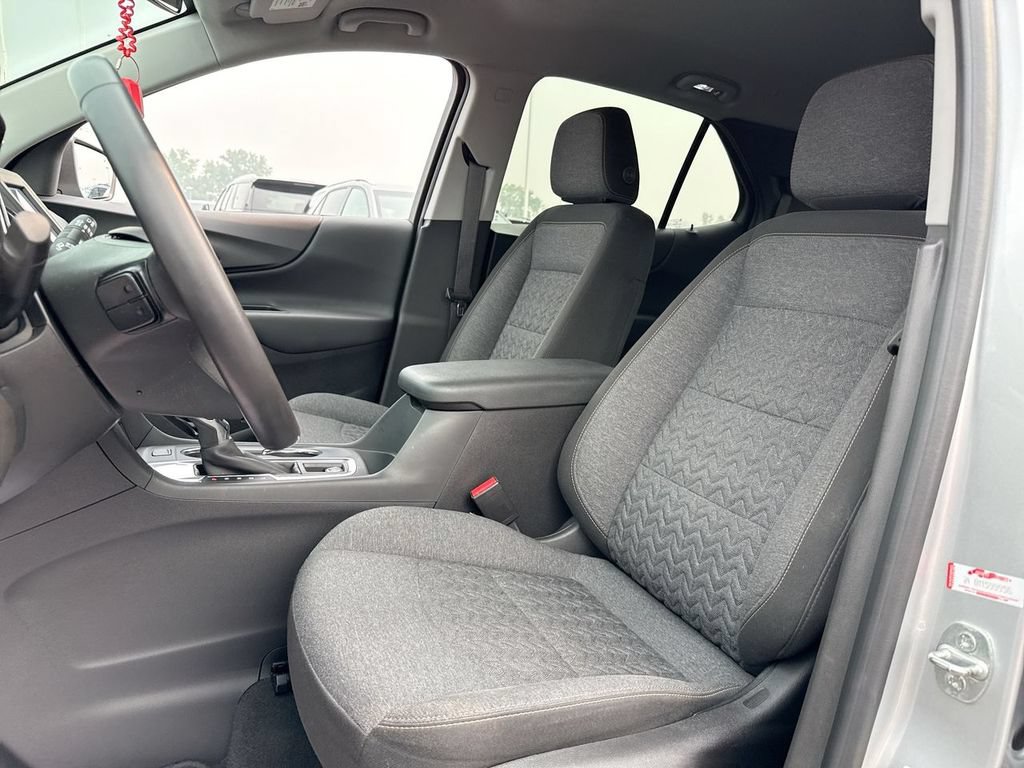 Used 2022 Chevrolet Equinox LT FWD image 11