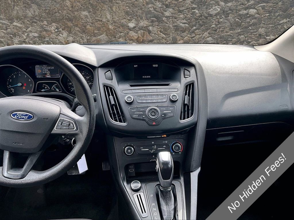 Used 2016 Ford Focus SE FWD image 6