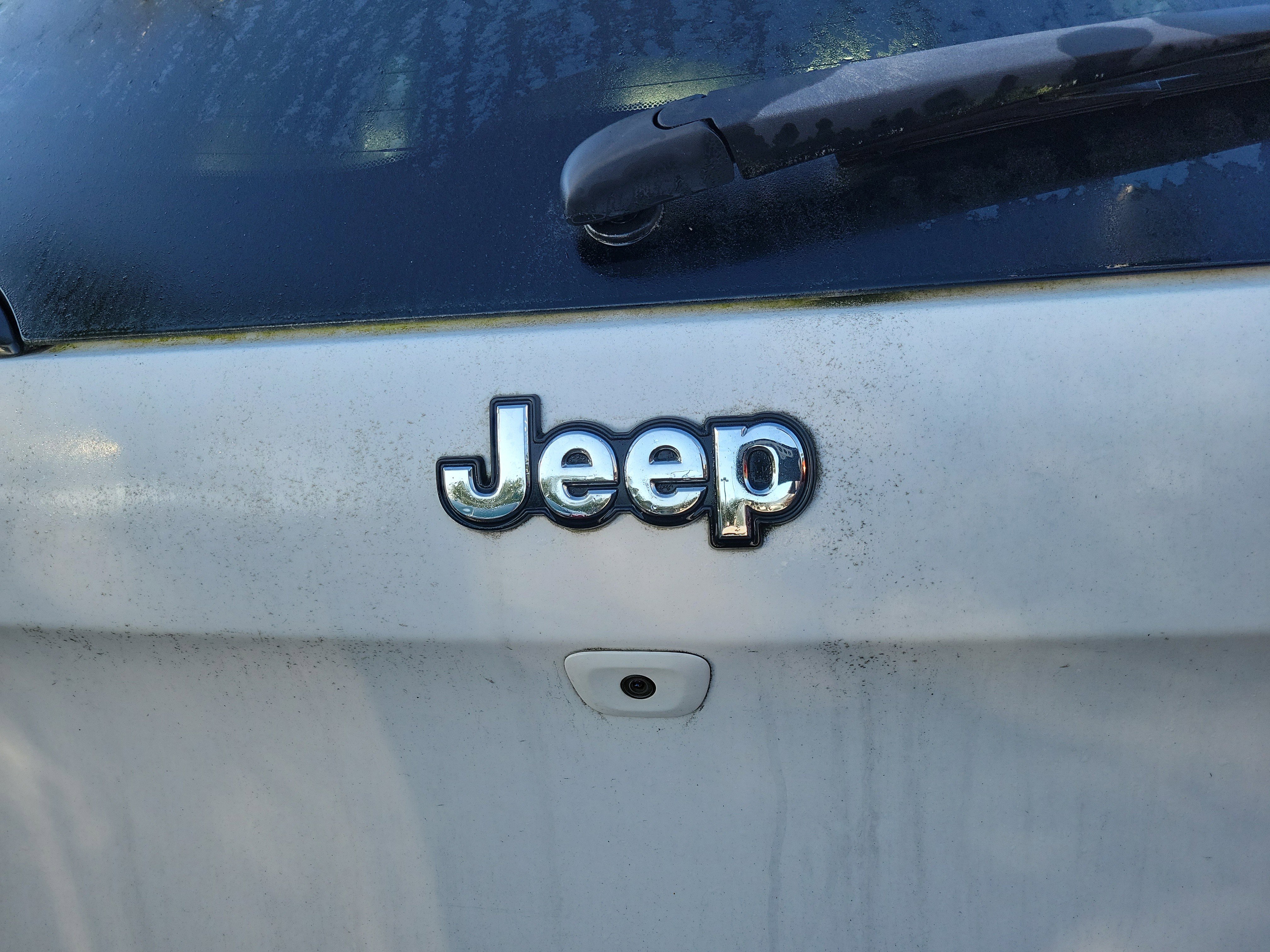 Used 2017 Jeep Cherokee Limited image 20