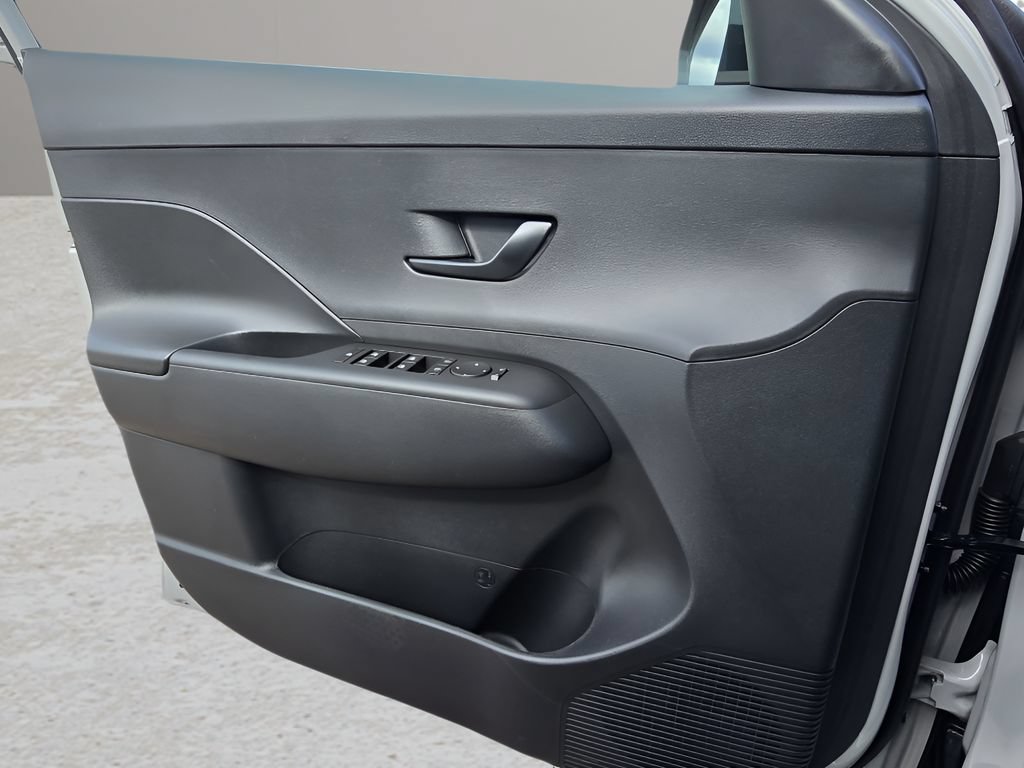New 2026 Hyundai Kona SE AWD/4WD image 18