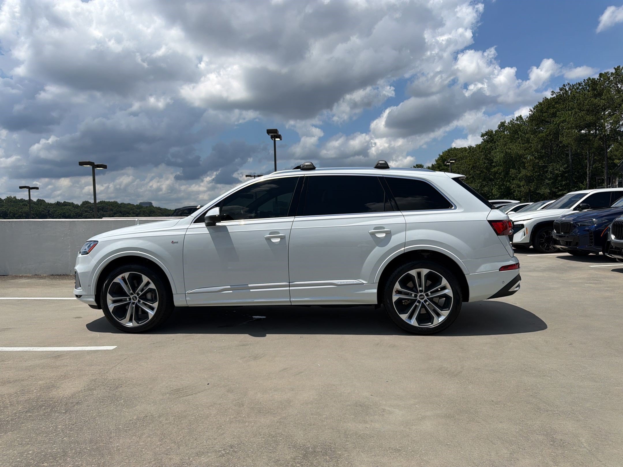 Used 2021 Audi Q7 3.0T Premium Plus w/ Executive Package AWD/4WD image 2
