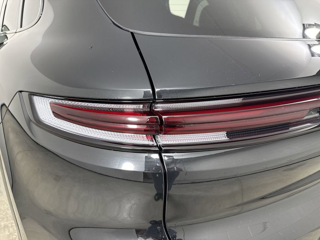 New 2026 Porsche Cayenne image 17