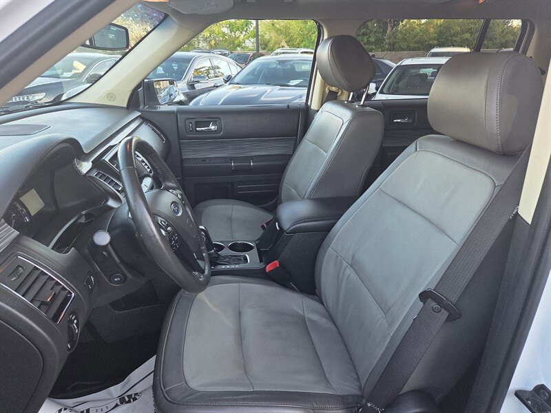 Used 2019 Ford Flex SEL w/ Equipment Group 202A FWD image 8