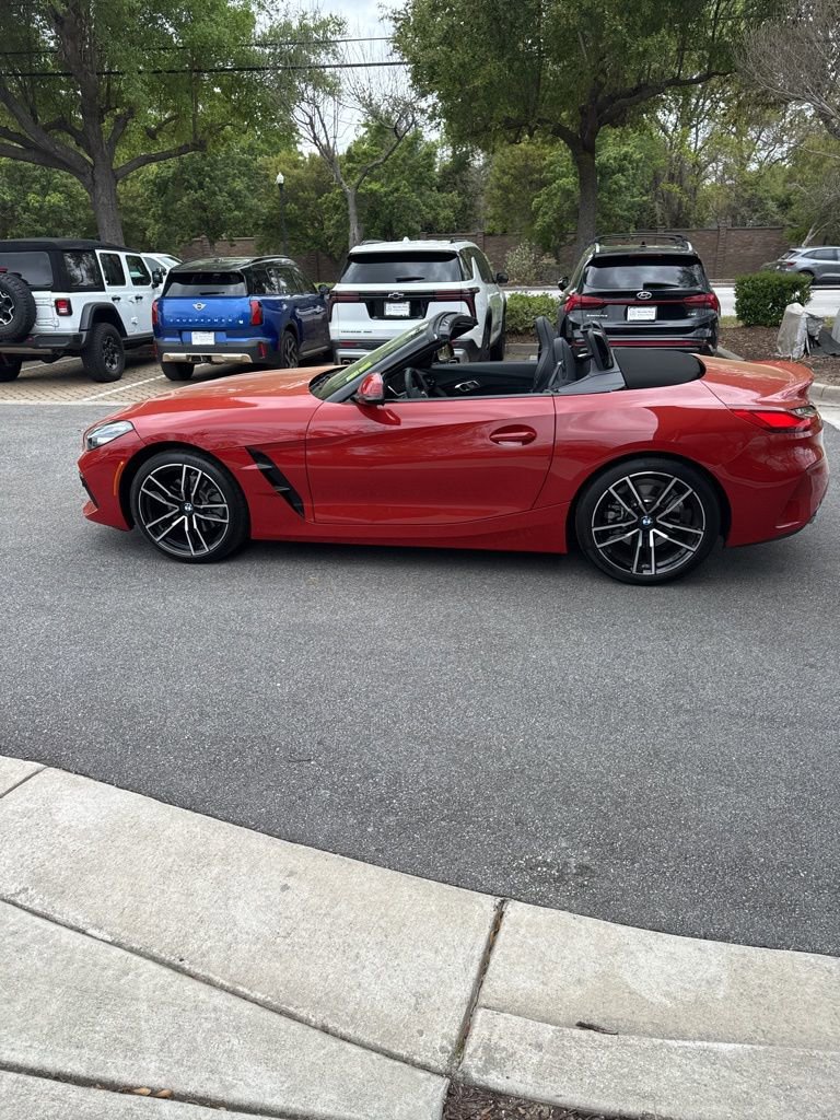 Used 2025 BMW Z4 sDrive30i w/ Premium Package image 8