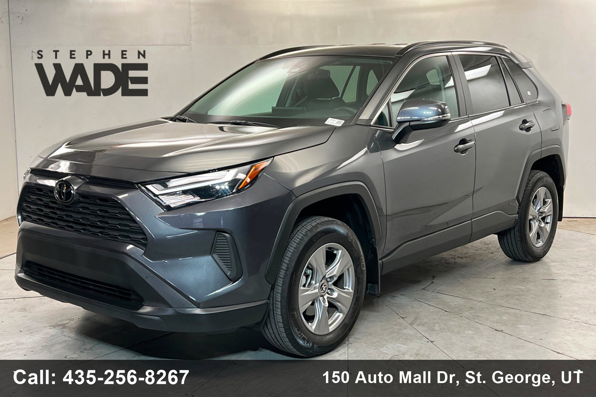 Used 2024 Toyota RAV4 XLE AWD/4WD image 1