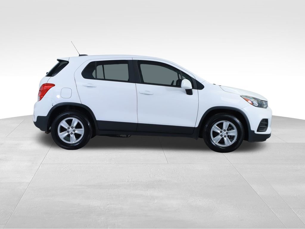 Used 2020 Chevrolet Trax LS image 13