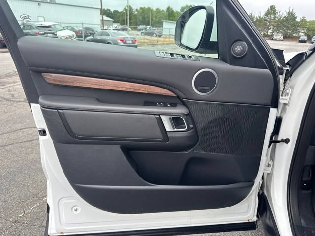 Used 2019 Land Rover Discovery HSE AWD/4WD image 8