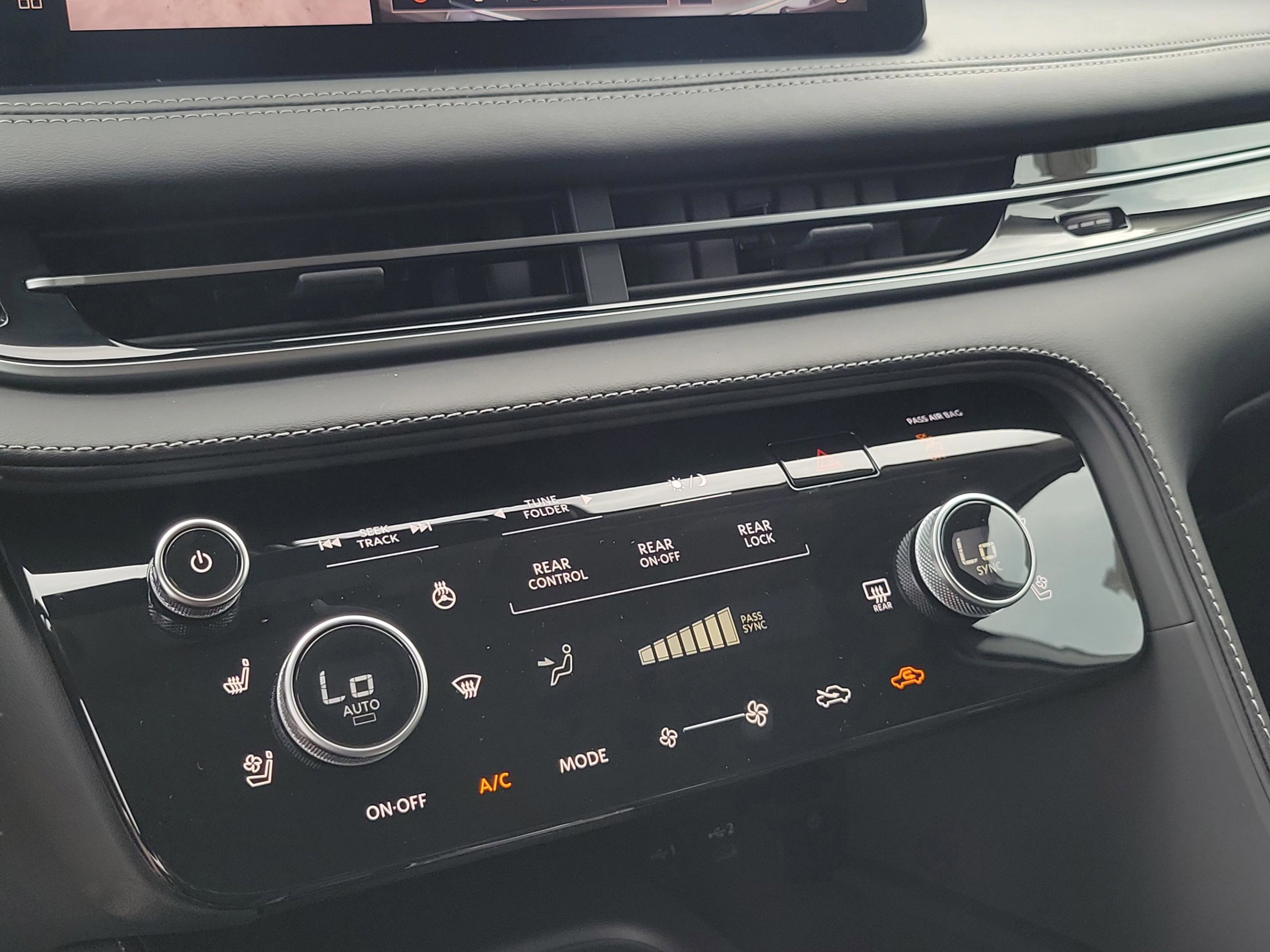 Certified 2026 INFINITI QX60 Luxe w/ Cargo Package image 26