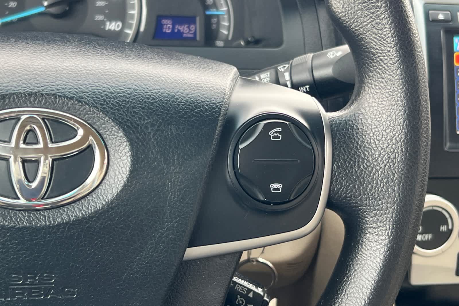 Used 2013 Toyota Camry LE FWD image 24