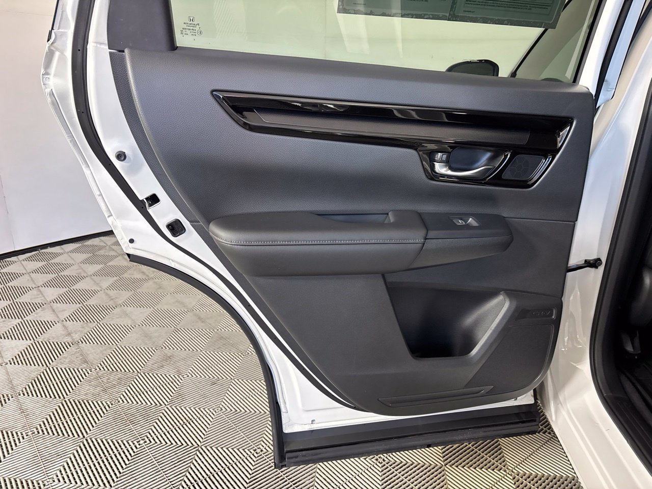Used 2024 Honda CR-V EX-L image 23