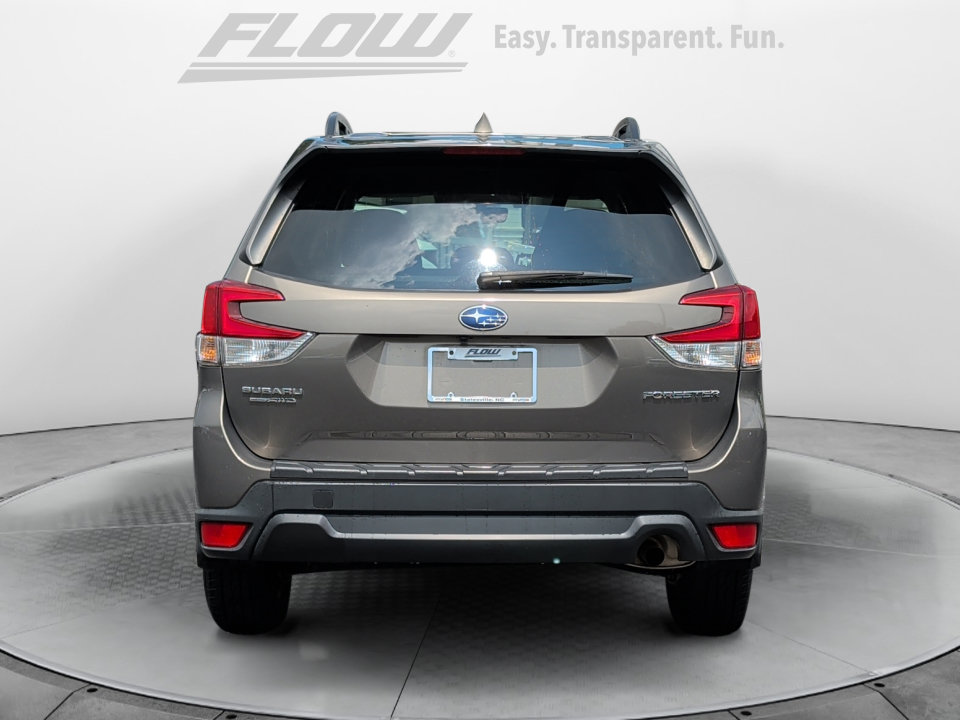 Used 2020 Subaru Forester Premium AWD/4WD image 8