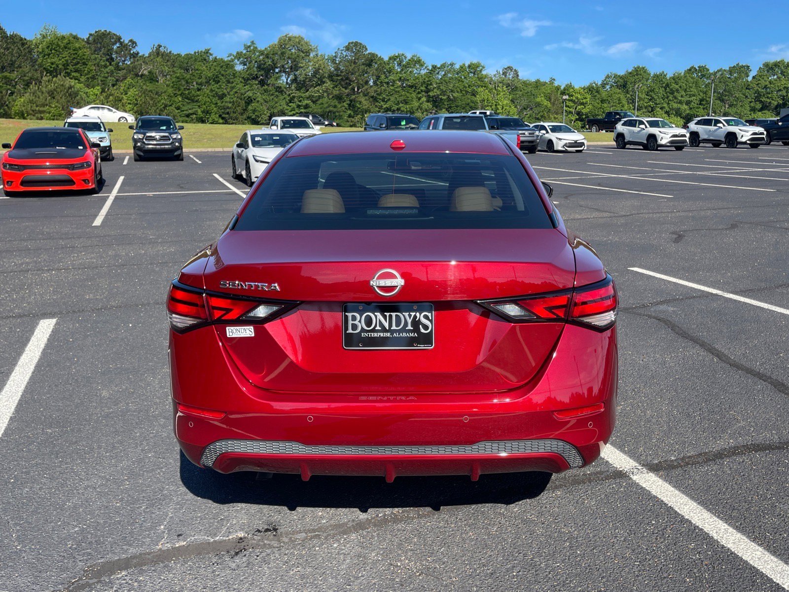 Used 2025 Nissan Sentra SV w/ SV Premium Package FWD image 15