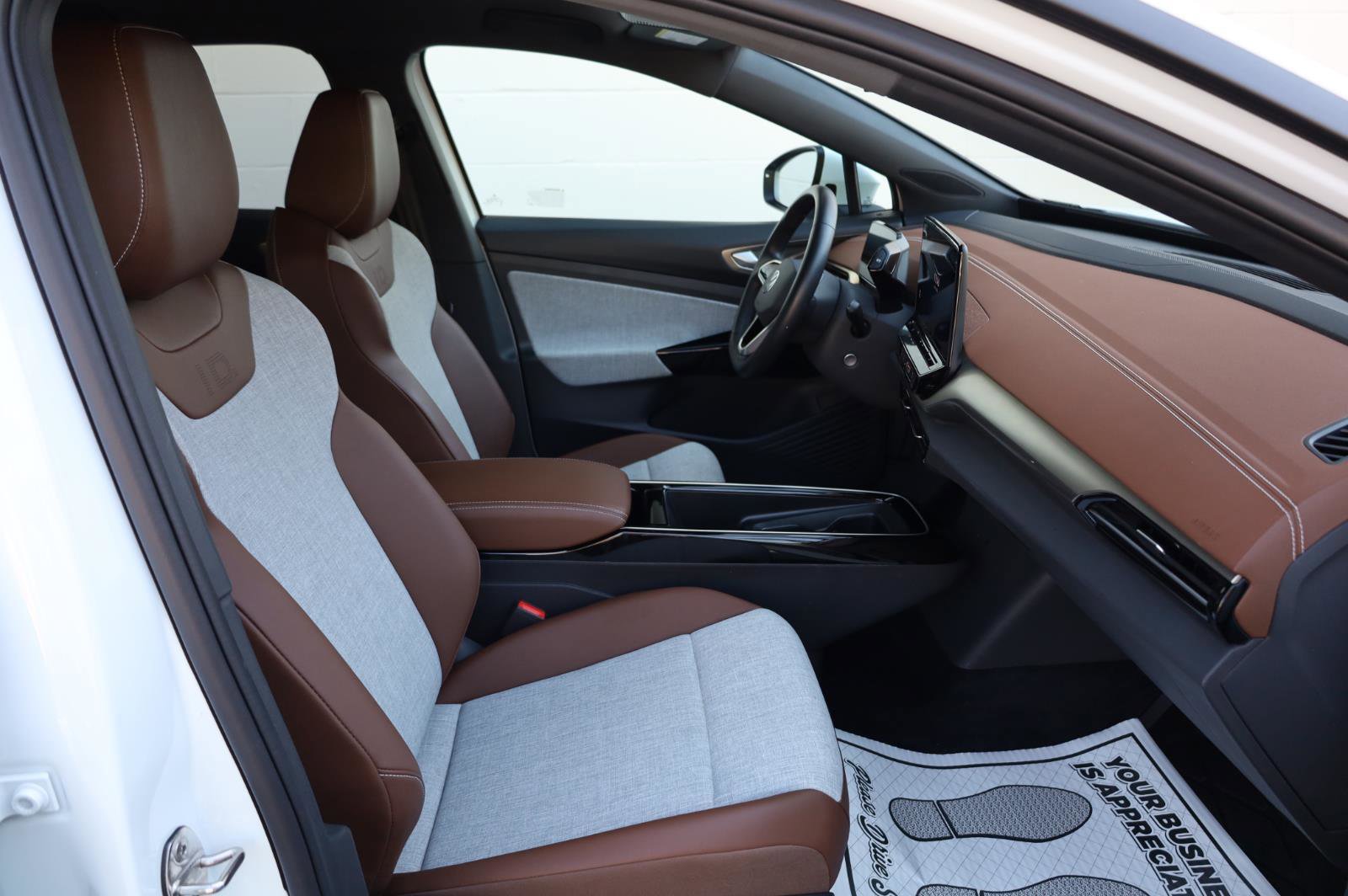 Used 2023 Volkswagen ID.4 Pro image 26