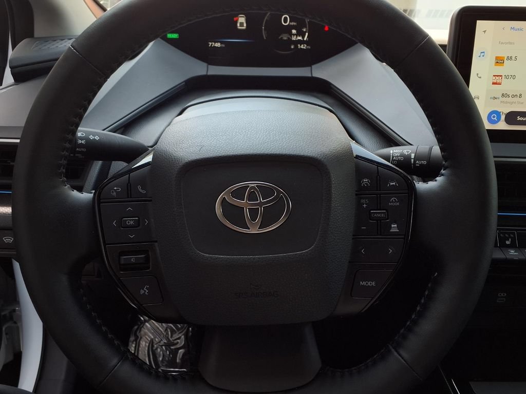 Certified 2026 Toyota Prius XLE FWD image 14