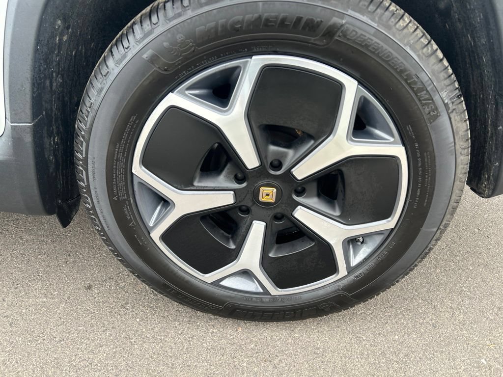 Used 2022 Rivian R1T Adventure AWD/4WD image 16