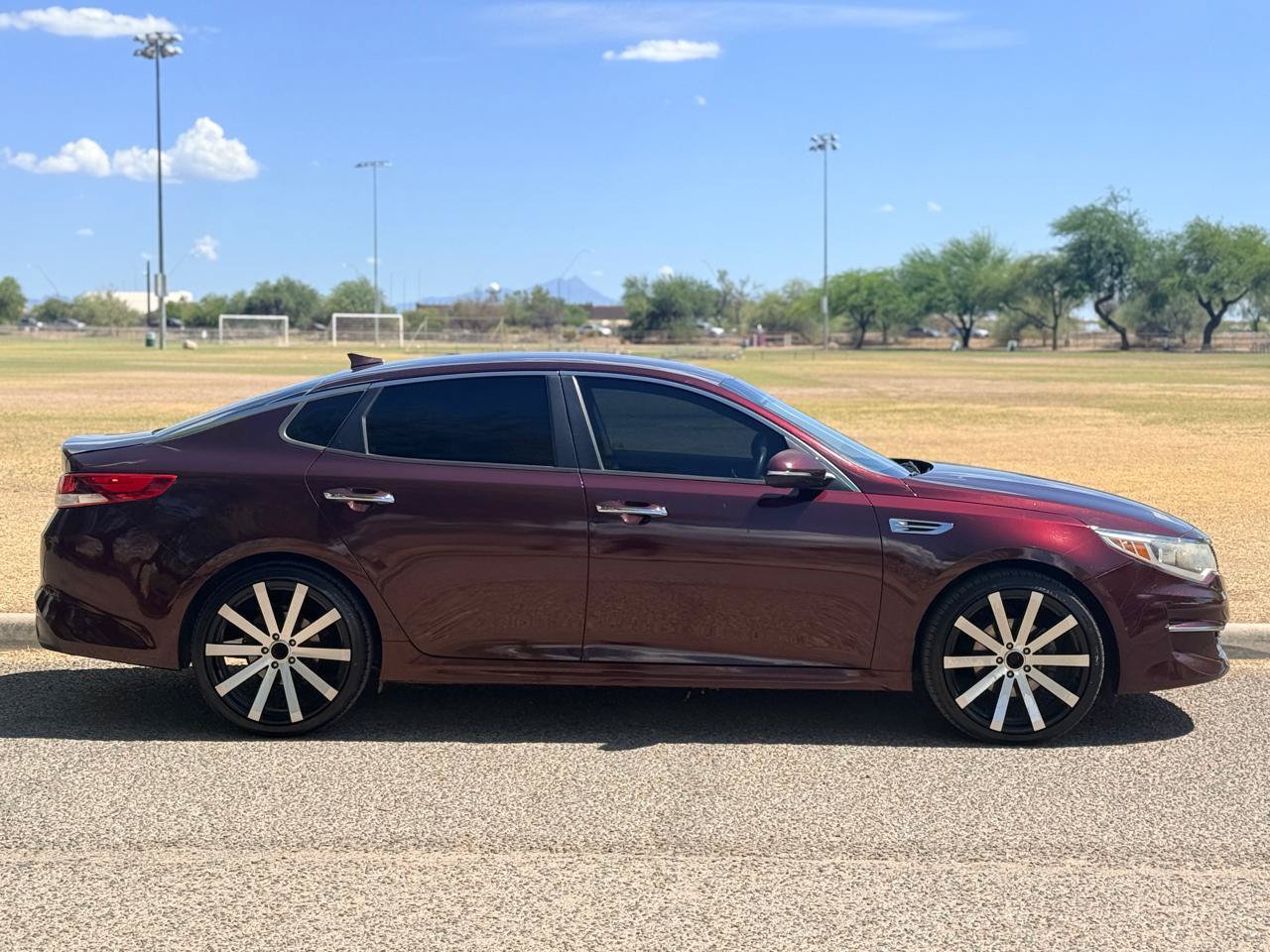 Used 2018 Kia Optima LX FWD image 6