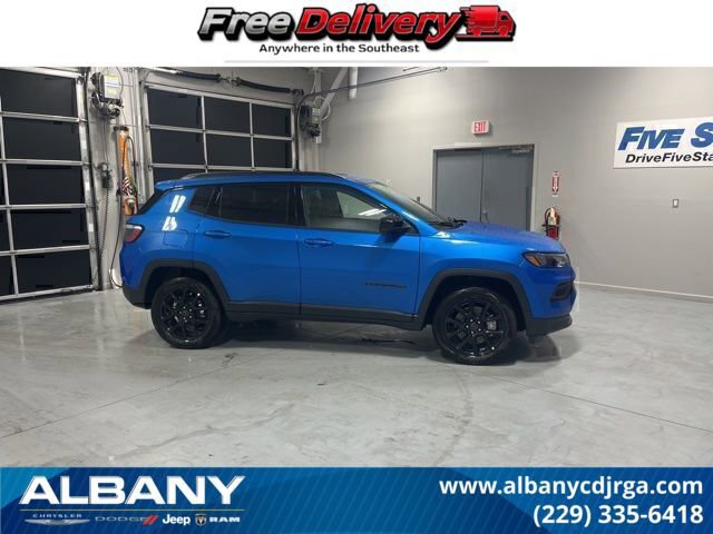 New 2026 Jeep Compass Latitude