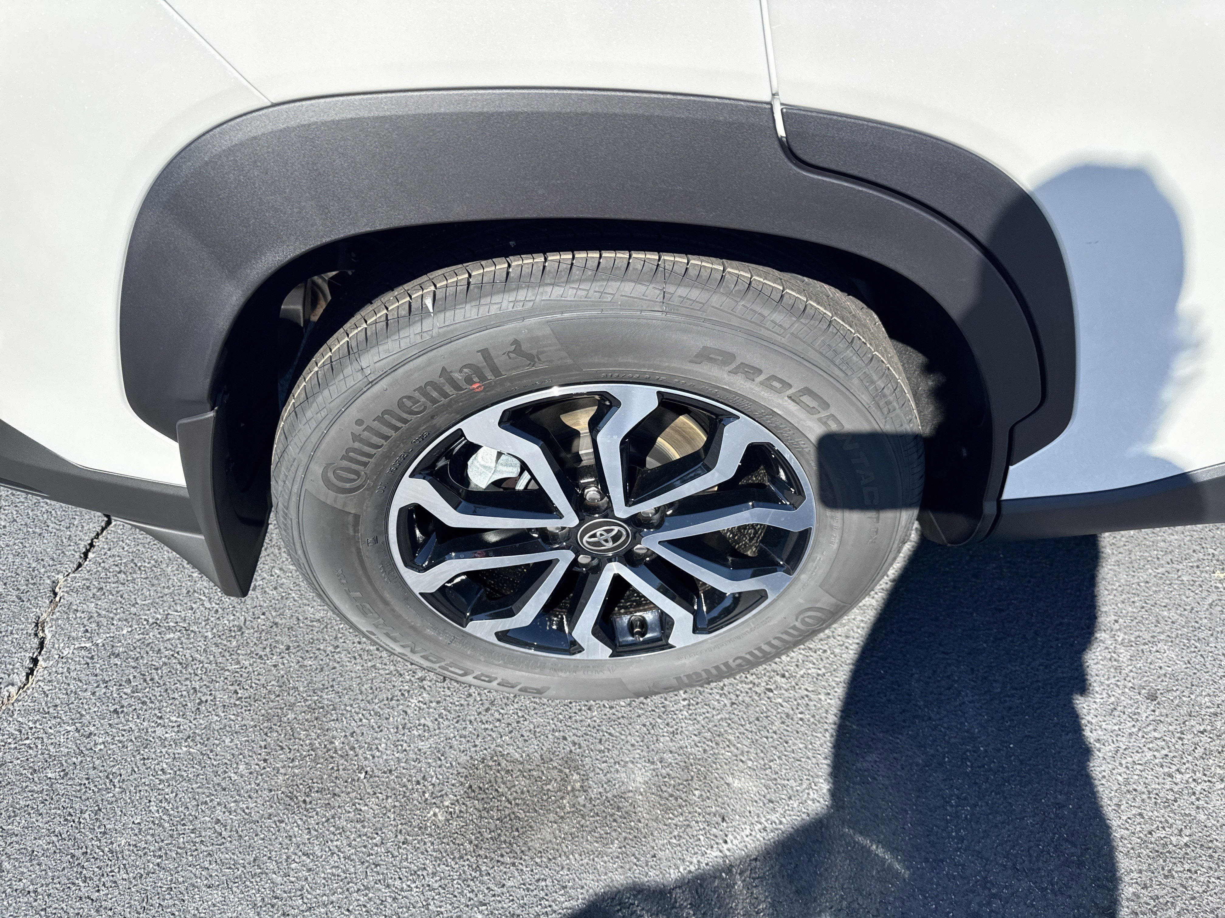 New 2026 Toyota Corolla Cross SE image 11