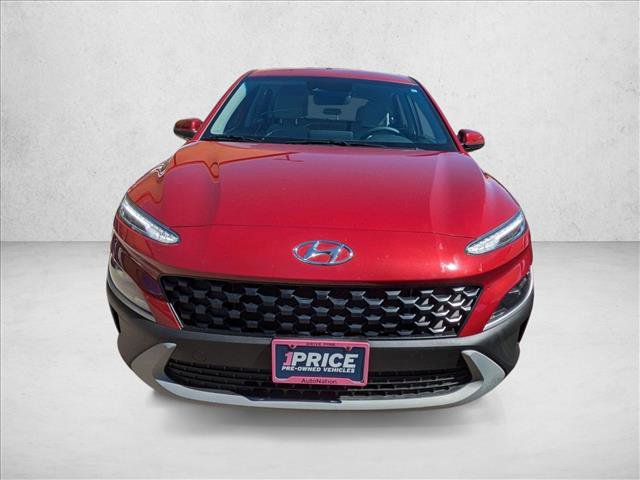 Used 2023 Hyundai Kona SE video 2
