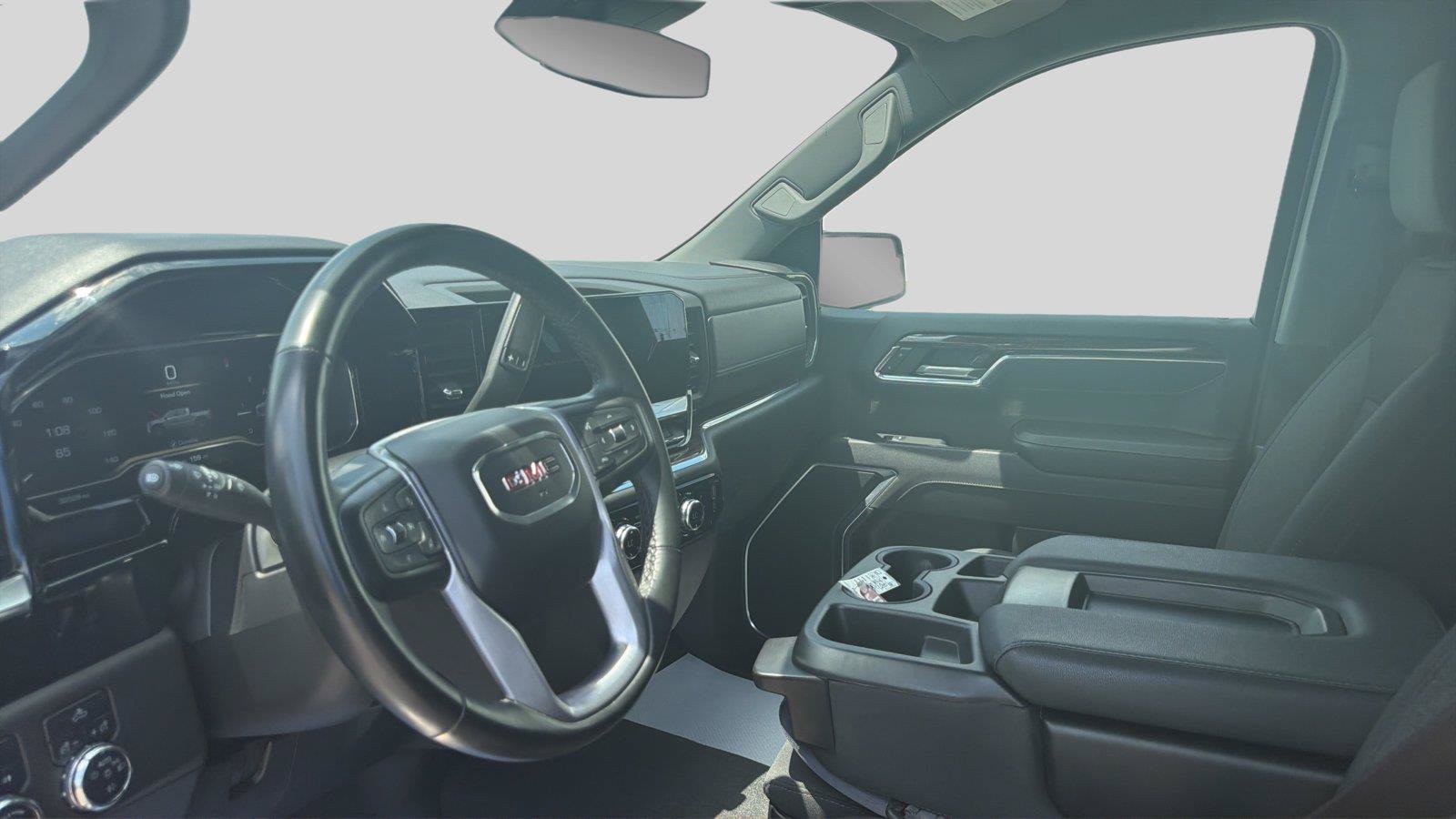 Used 2023 GMC Sierra 1500 Elevation w/ LPO, Elevation Black Package AWD/4WD image 16