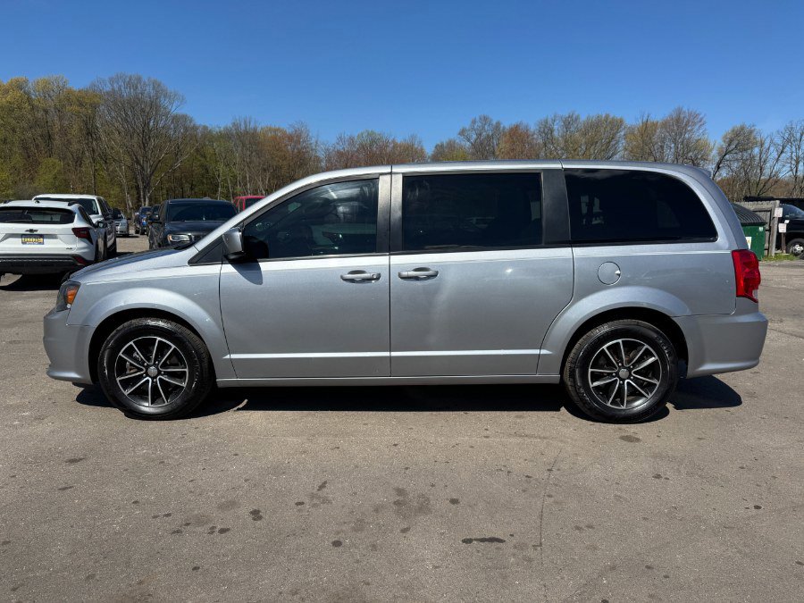 Used 2019 Dodge Grand Caravan GT FWD image 2