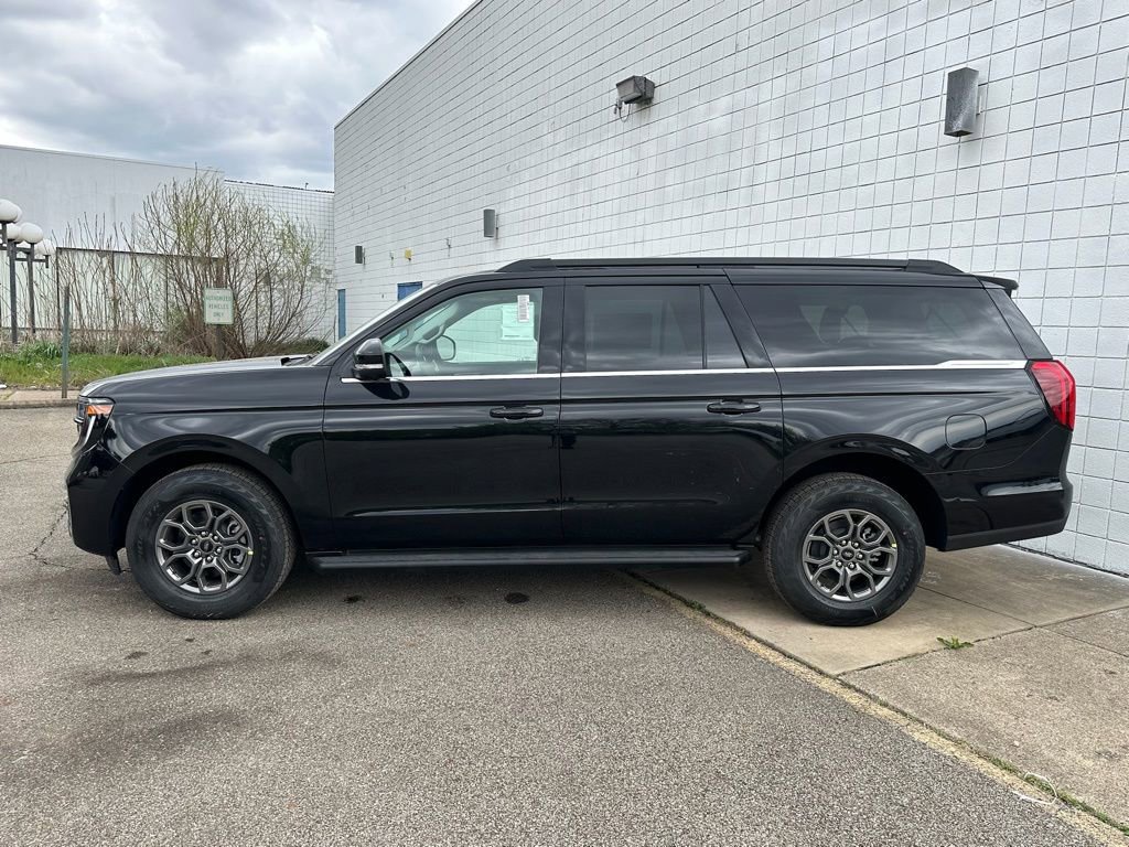 New 2026 Ford Expedition Max Active image 2