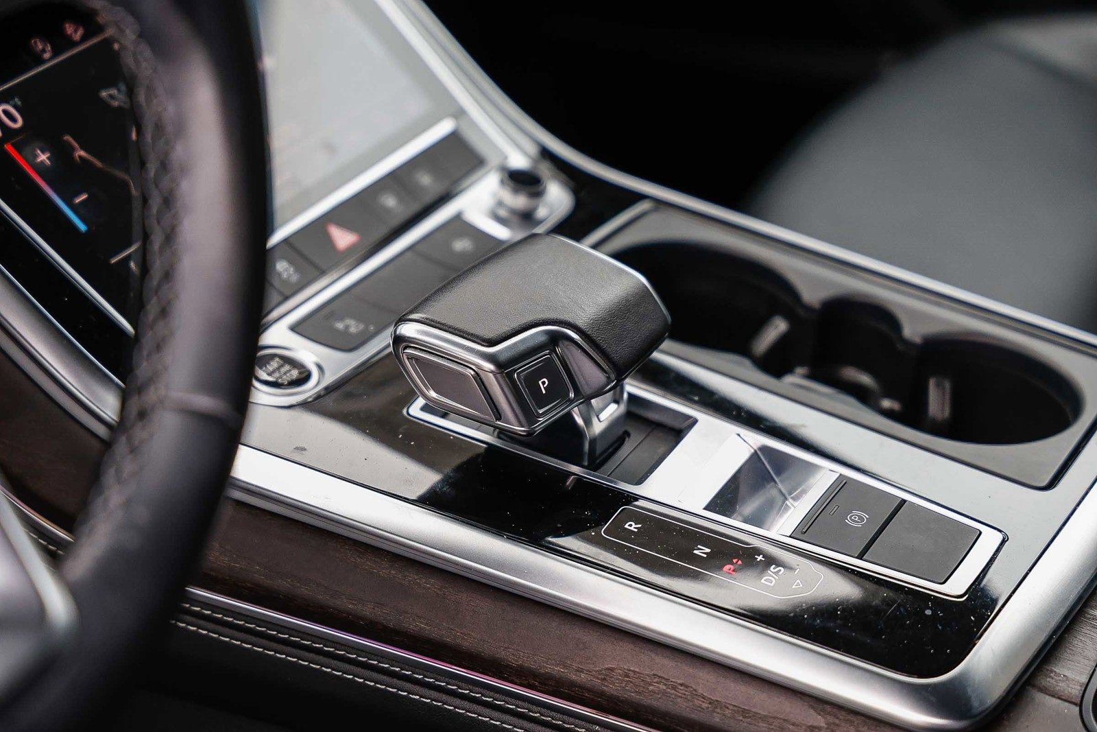 Used 2023 Audi Q8 Premium Plus w/ Premium Plus Package image 20