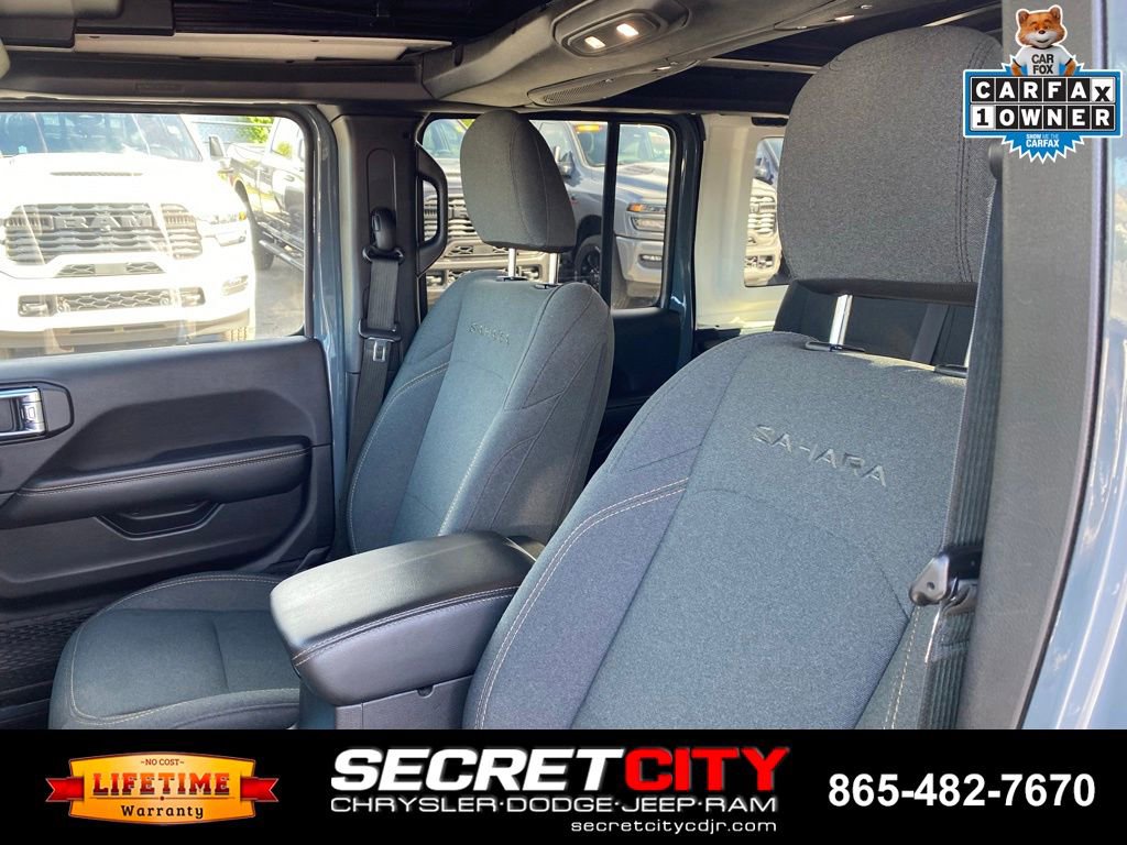 Used 2024 Jeep Wrangler Unlimited Sahara w/ Safety Group AWD/4WD image 10