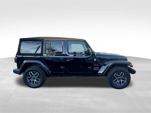 Used 2024 Jeep Wrangler Sahara image 9