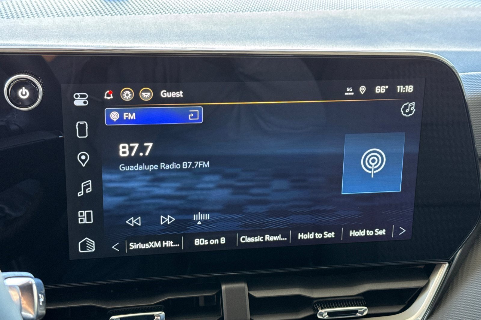 New 2025 Chevrolet Equinox LT image 18