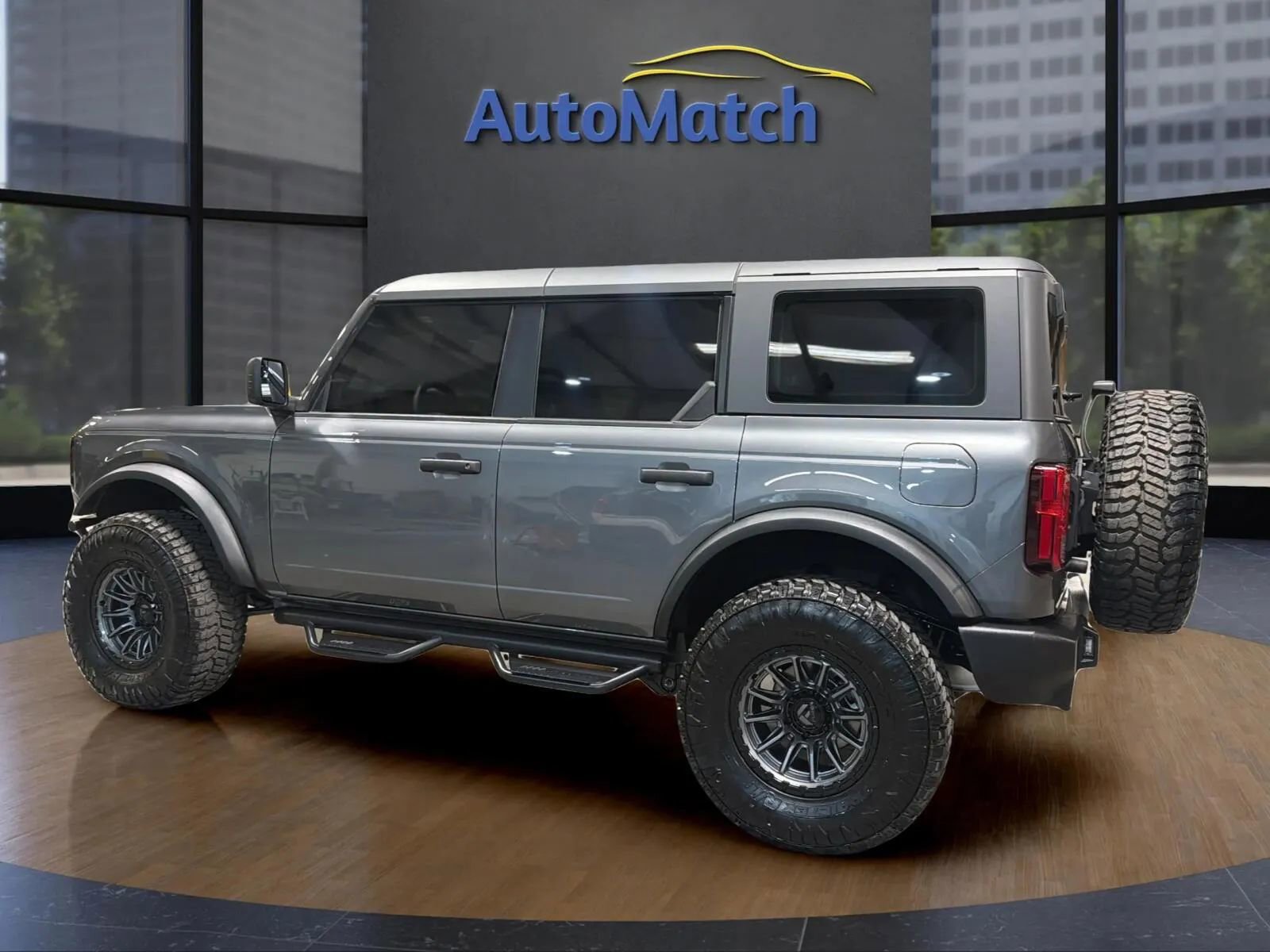 Used 2025 Ford Bronco 4-Door image 8
