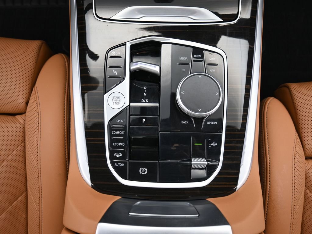 Used 2025 BMW X7 xDrive40i w/ M Sport Package image 14